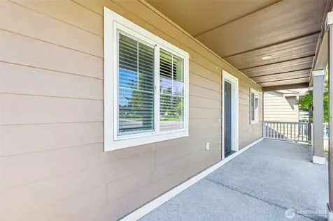 18816 105th Lane E Puyallup WA 98374