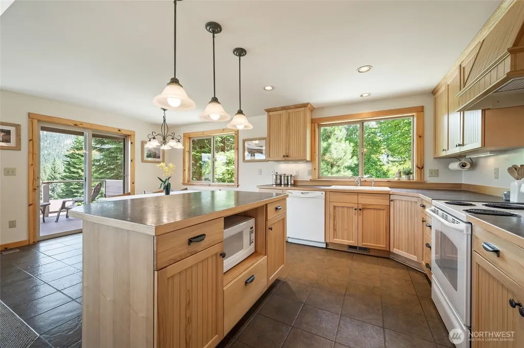 20673 Miracle Mile Leavenworth WA 98826
