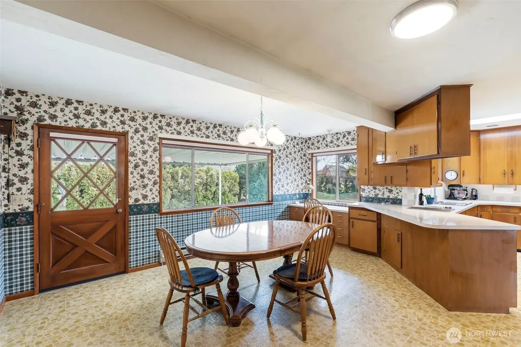 1553 Bishop Road Chehalis WA 98532