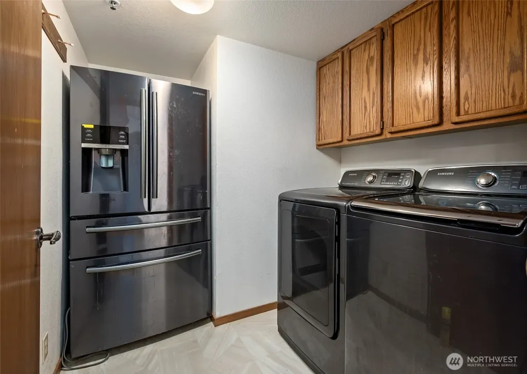 651 SE Bayshore Drive Oak Harbor WA 98277
