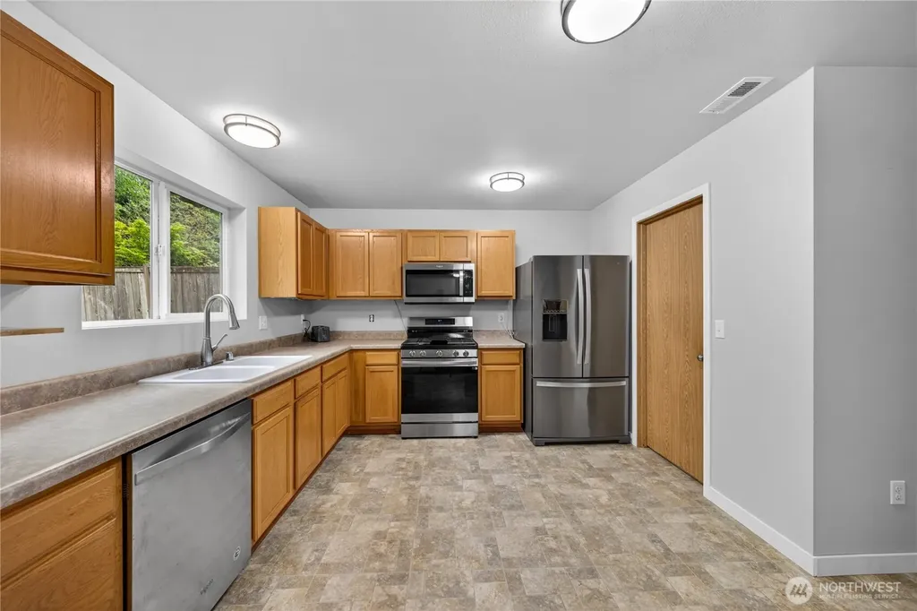 5670 Swift Creek Drive Mount Vernon WA 98273