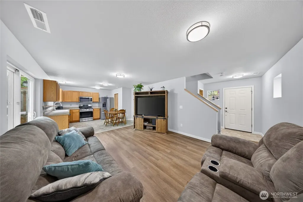 5670 Swift Creek Drive Mount Vernon WA 98273