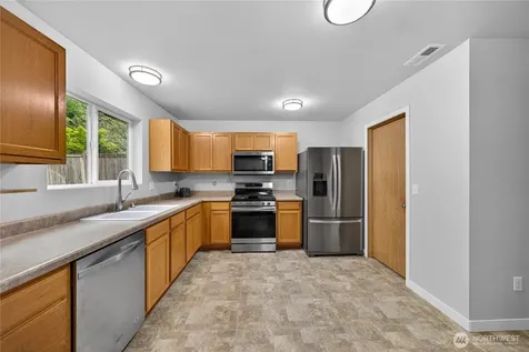 5670 Swift Creek Drive Mount Vernon WA 98273
