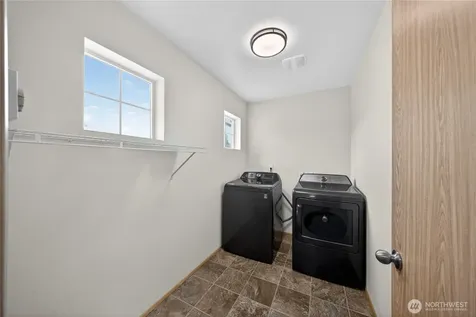 5670 Swift Creek Drive Mount Vernon WA 98273