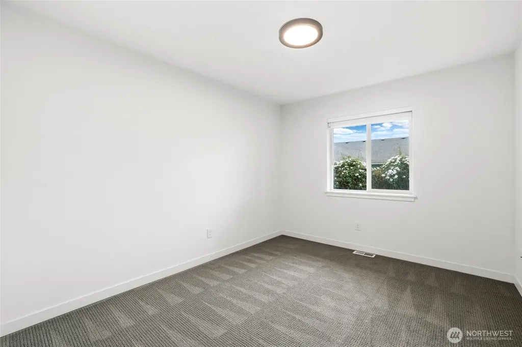 9815 178th Way SW Rochester WA 98579