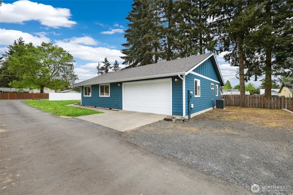 9815 178th Way SW Rochester WA 98579