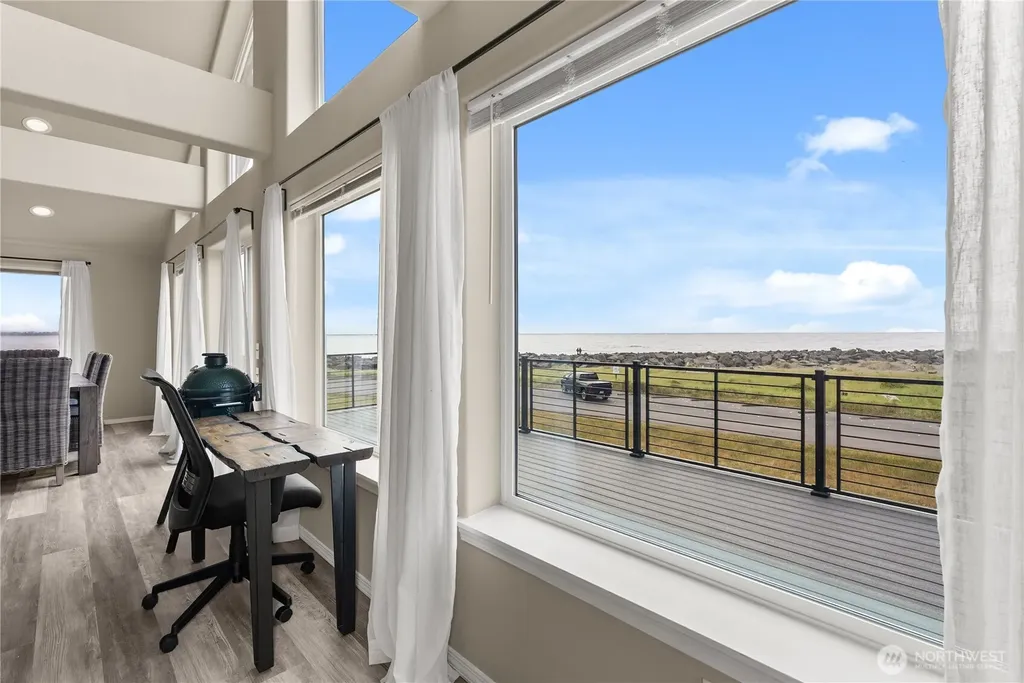 1593 E Ocean Shores Boulevard SW Ocean Shores WA 98569