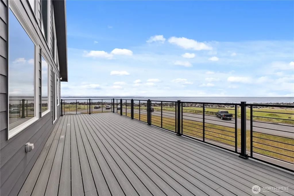 1593 E Ocean Shores Boulevard SW Ocean Shores WA 98569