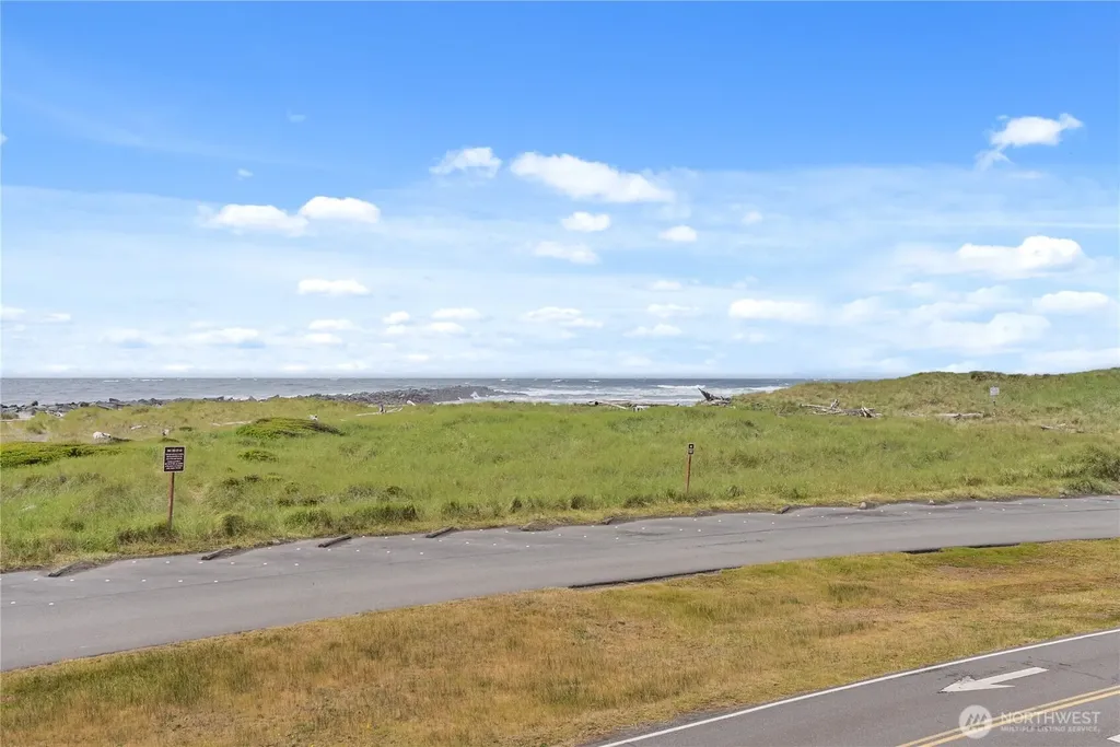 1593 E Ocean Shores Boulevard SW Ocean Shores WA 98569