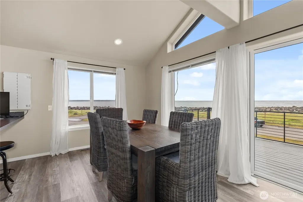 1593 E Ocean Shores Boulevard SW Ocean Shores WA 98569