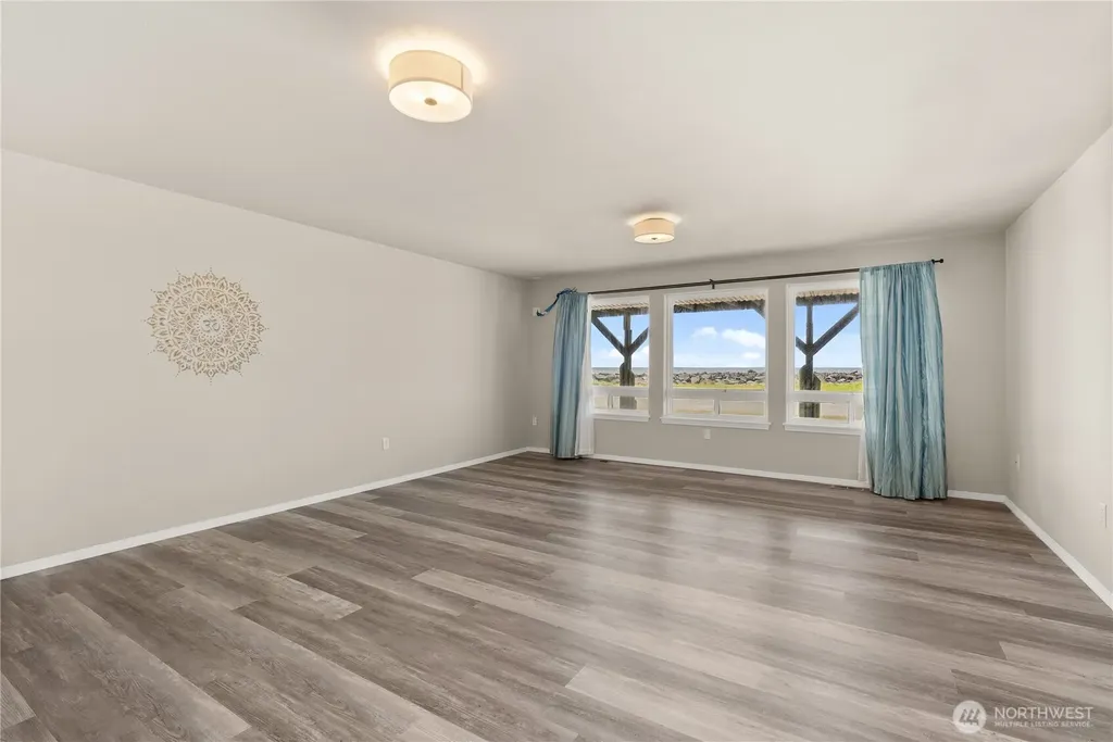 1593 E Ocean Shores Boulevard SW Ocean Shores WA 98569