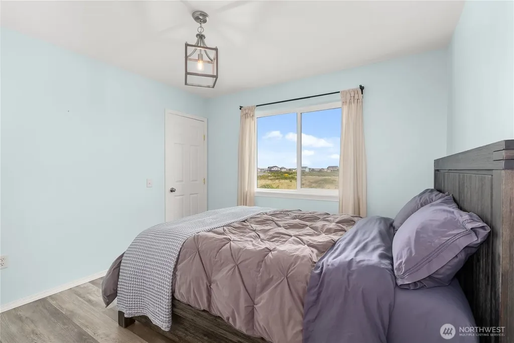 1593 E Ocean Shores Boulevard SW Ocean Shores WA 98569