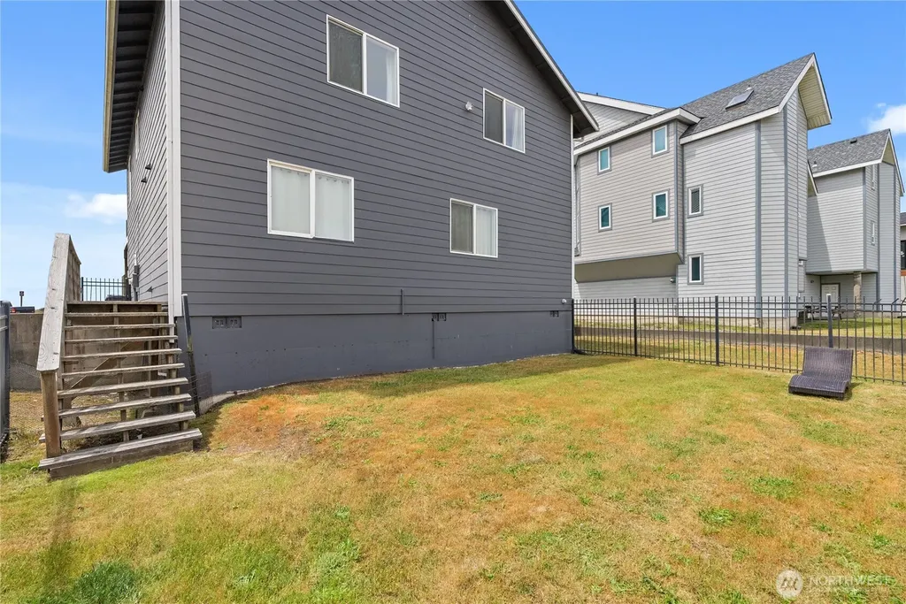 1593 E Ocean Shores Boulevard SW Ocean Shores WA 98569