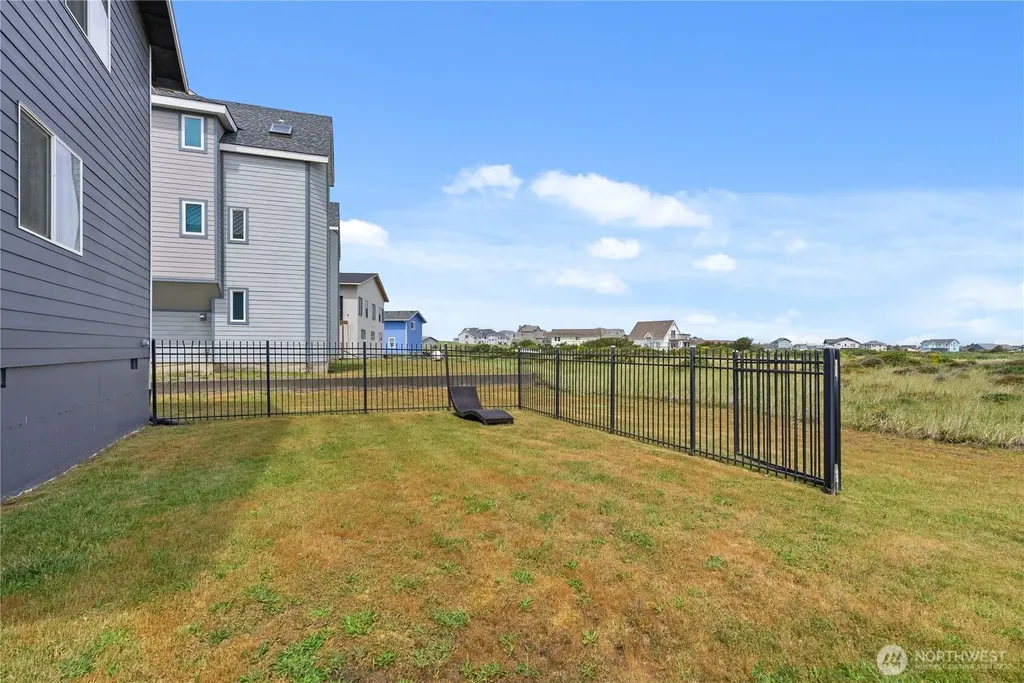 1593 E Ocean Shores Boulevard SW Ocean Shores WA 98569