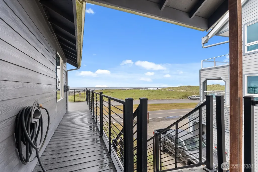 1593 E Ocean Shores Boulevard SW Ocean Shores WA 98569