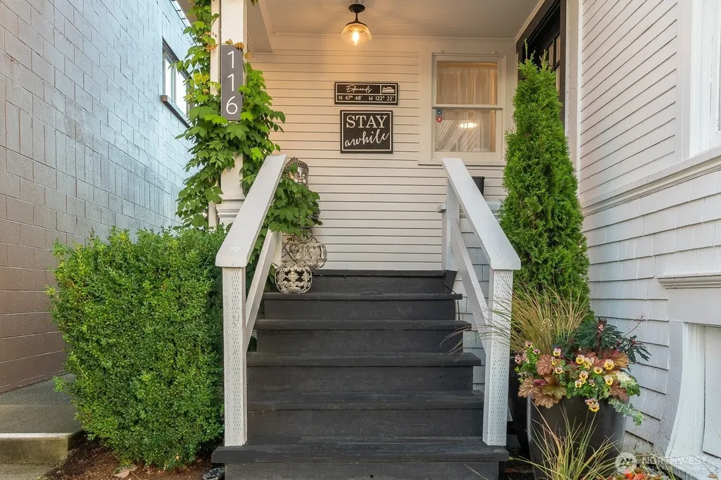 116 4th Avenue N Edmonds WA 98020