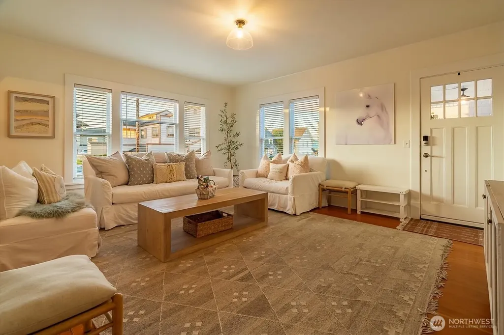 116 4th Avenue N Edmonds WA 98020