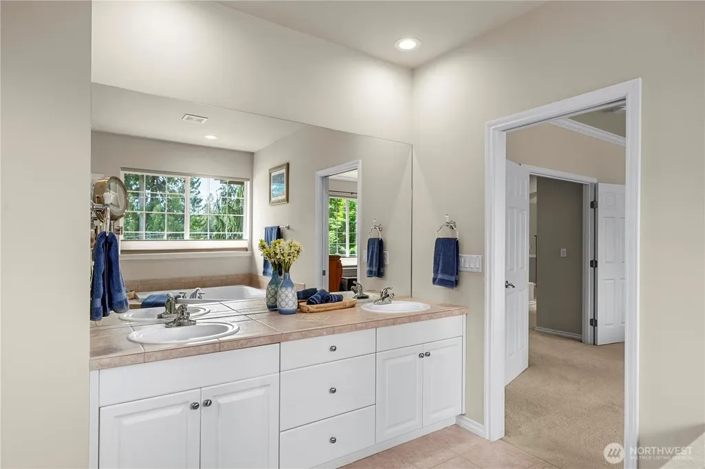 21712 SE 259th Street Maple Valley WA 98038