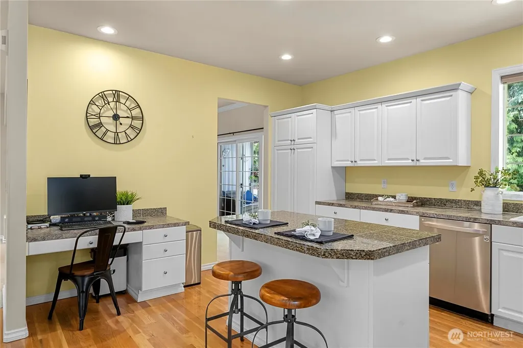 21712 SE 259th Street Maple Valley WA 98038