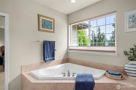 21712 SE 259th Street Maple Valley WA 98038
