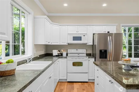21712 SE 259th Street Maple Valley WA 98038