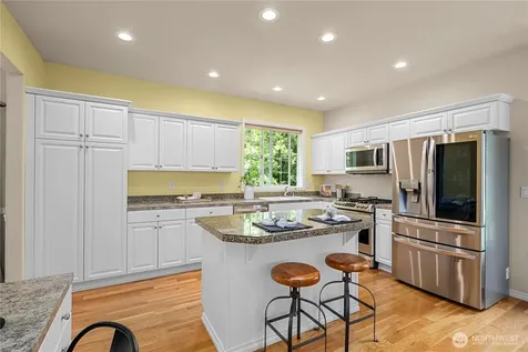 21712 SE 259th Street Maple Valley WA 98038