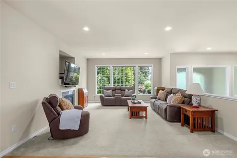 21712 SE 259th Street Maple Valley WA 98038