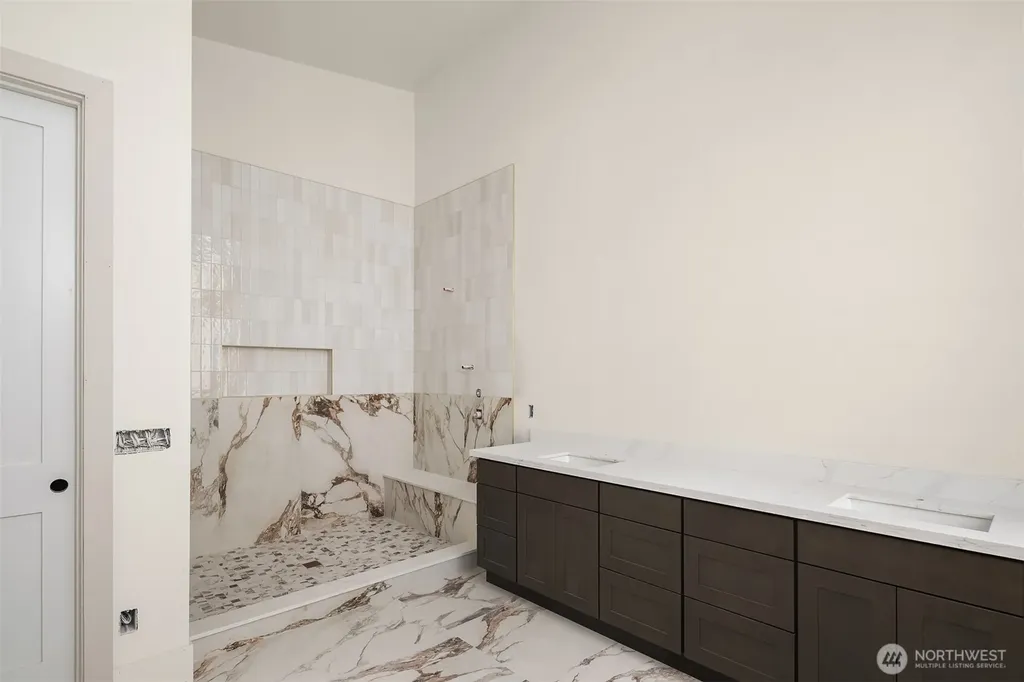 5222 Forest Avenue SE Mercer Island WA 98040