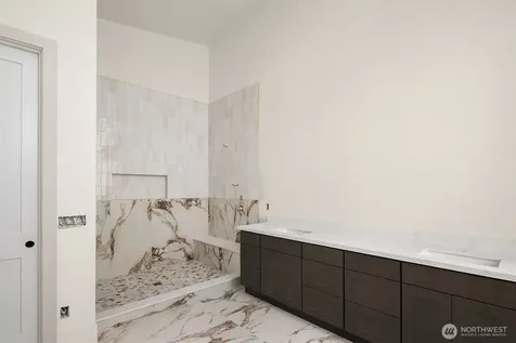5222 Forest Avenue SE Mercer Island WA 98040