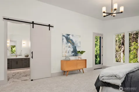 5222 Forest Avenue SE Mercer Island WA 98040