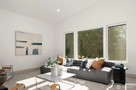 5222 Forest Avenue SE Mercer Island WA 98040