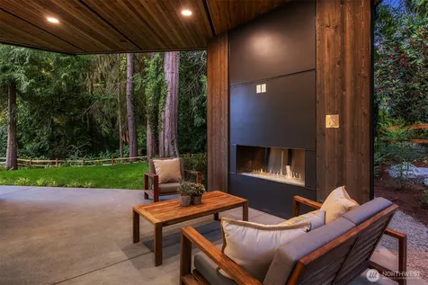 5222 Forest Avenue SE Mercer Island WA 98040