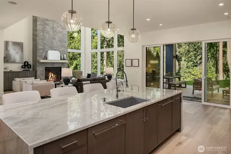 5222 Forest Avenue SE Mercer Island WA 98040