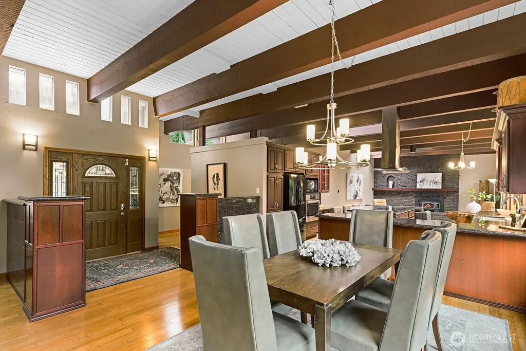 16 Cascade Key Bellevue WA 98006