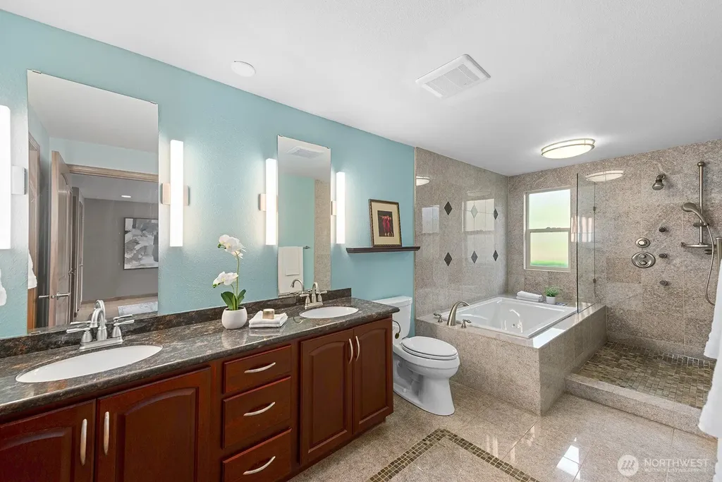 16 Cascade Key Bellevue WA 98006