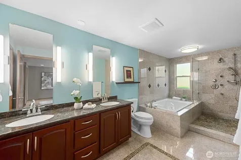16 Cascade Key Bellevue WA 98006