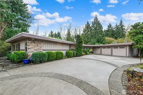 16 Cascade Key Bellevue WA 98006