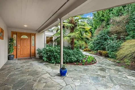 16 Cascade Key Bellevue WA 98006