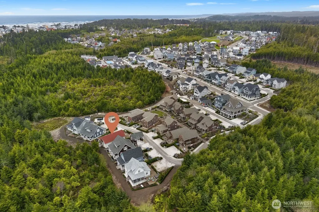 40 Cedar Run Loop Pacific Beach WA 98571