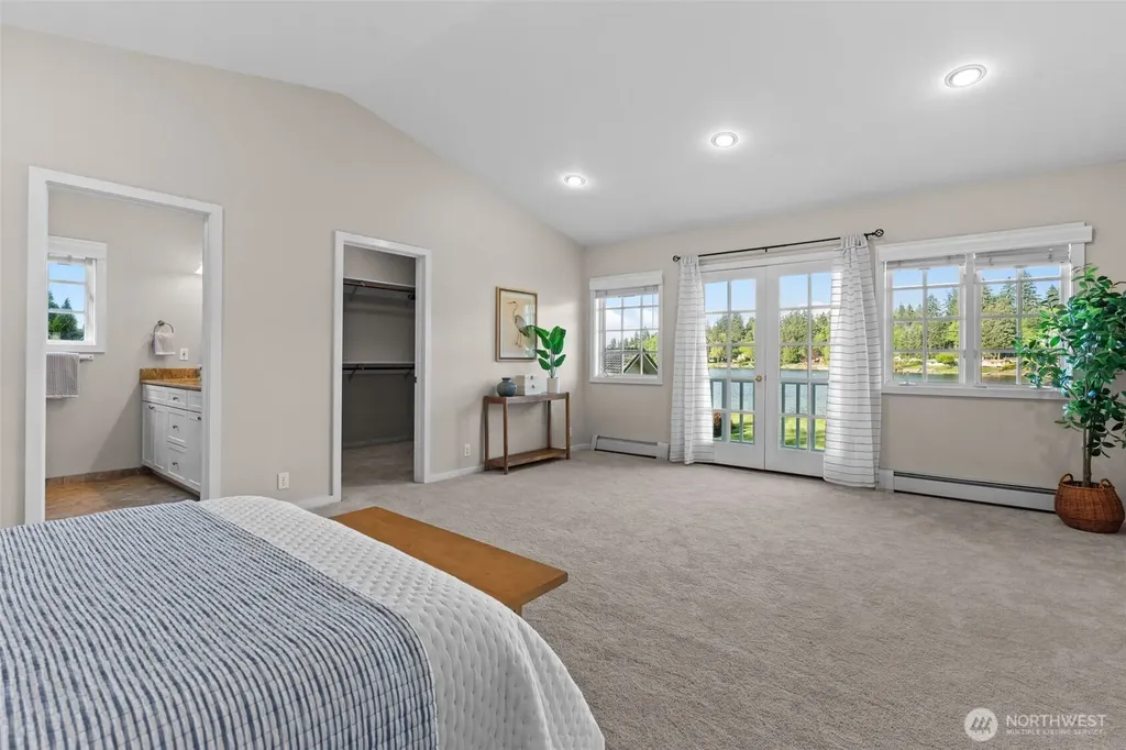 3012 Marine Drive Bremerton WA 98312