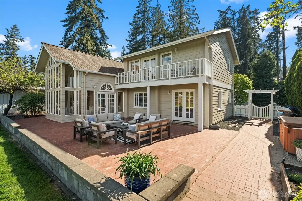3012 Marine Drive Bremerton WA 98312