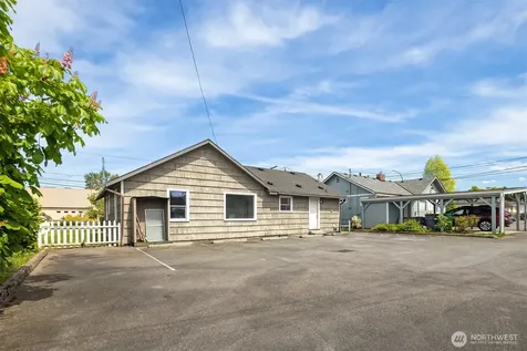 1628 Grove Street Marysville WA 98270
