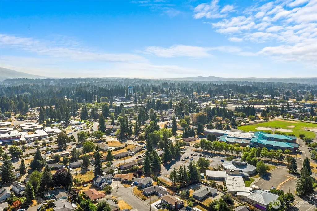 1526 Harrington Avenue NE Renton WA 98056