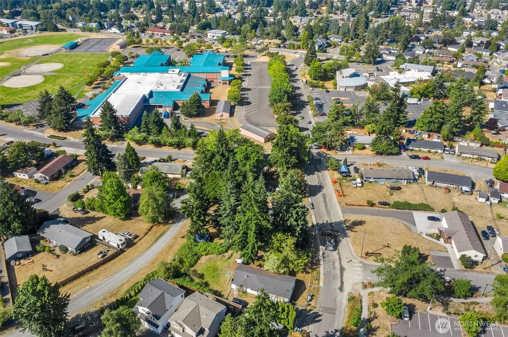 1526 Harrington Avenue NE Renton WA 98056