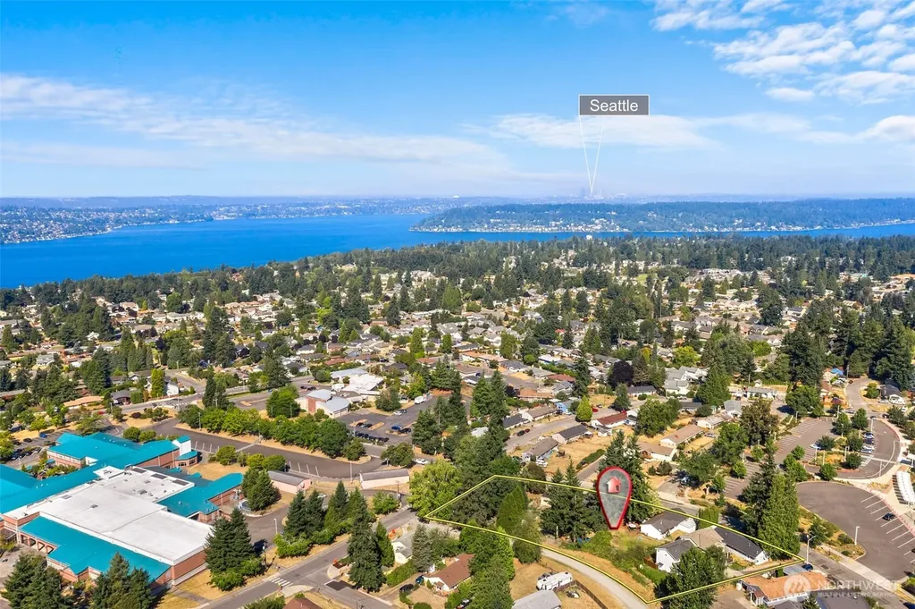 1526 Harrington Avenue NE Renton WA 98056