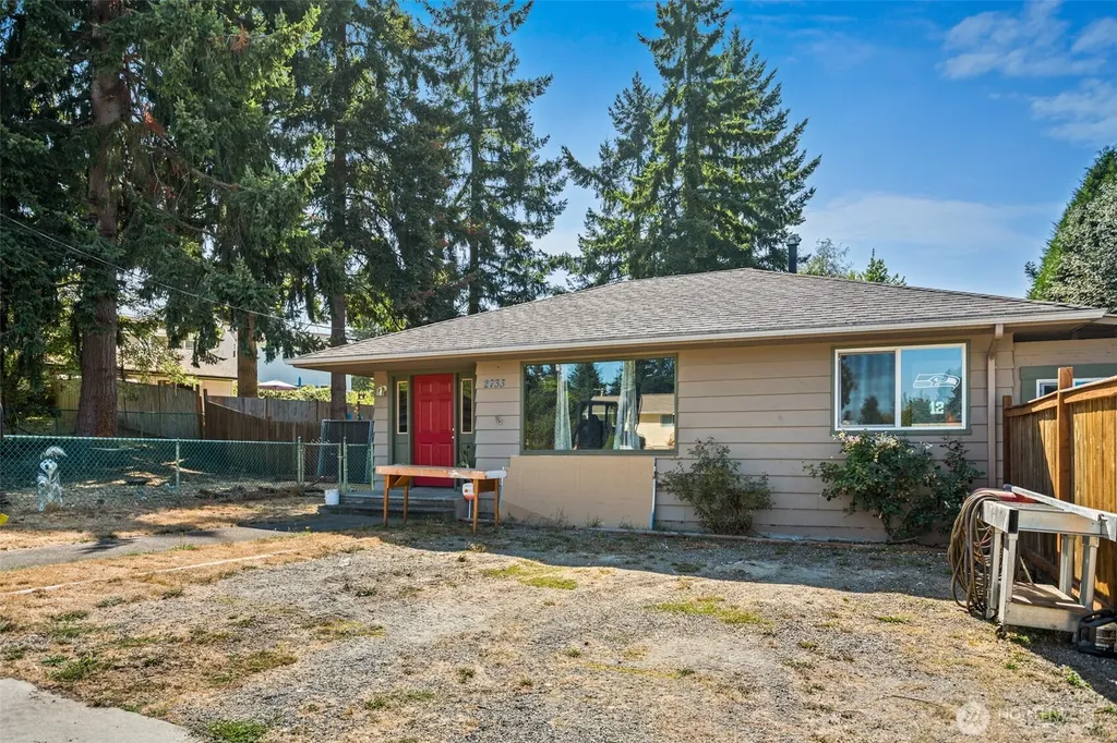 1526 Harrington Avenue NE Renton WA 98056