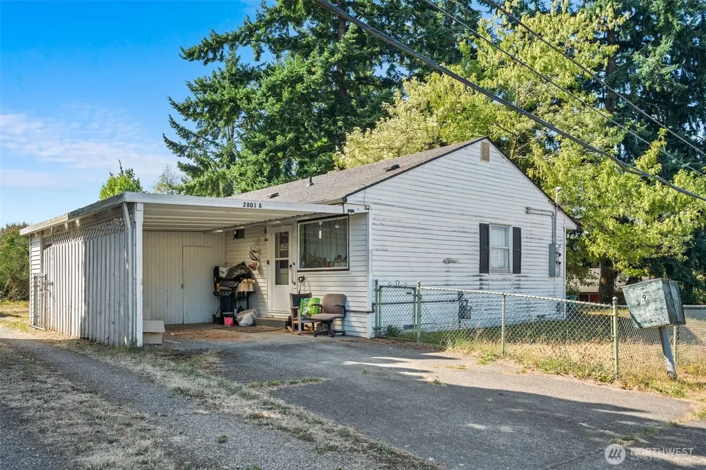1526 Harrington Avenue NE Renton WA 98056
