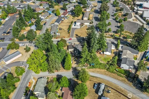 1526 Harrington Avenue NE Renton WA 98056