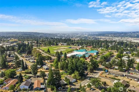 1526 Harrington Avenue NE Renton WA 98056