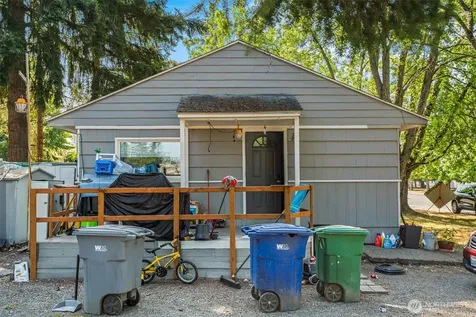 1526 Harrington Avenue NE Renton WA 98056